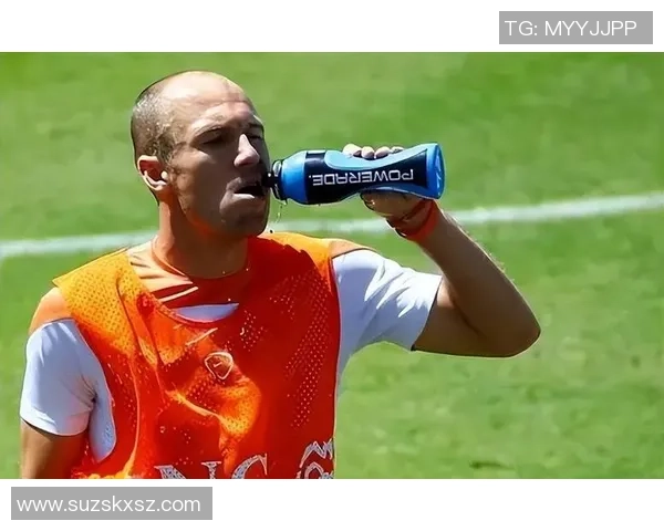 足球球星与红酒瓶大小对比揭示运动员体型的秘密与差异